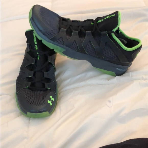 size 14 under armour shoes